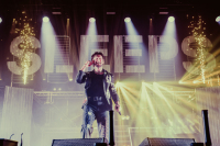 WhileSheSleeps©Erik-8