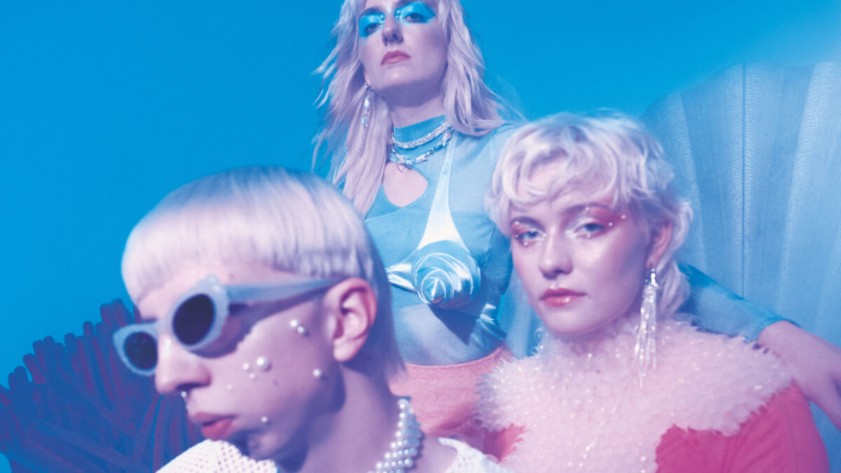 Lotta Kummer BLOND AUF XXL-TOUR DURCH DEUTSCHLAND - Radio:Active Magazine