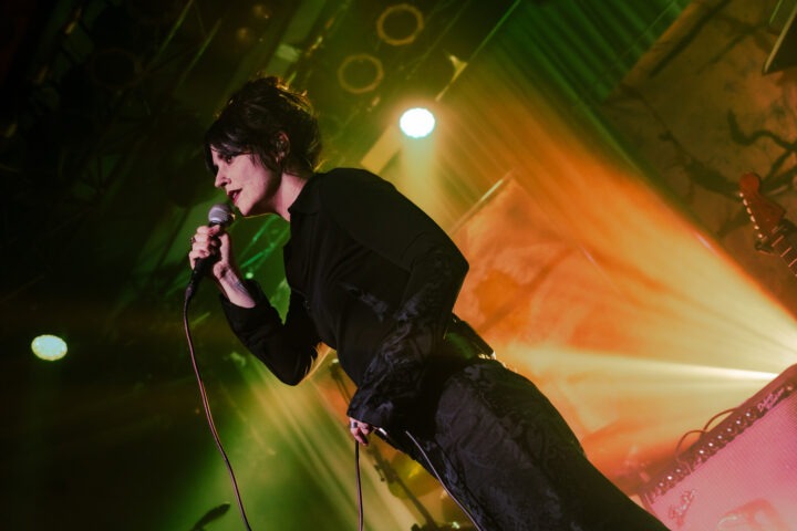 Sharon Van Etten & The Attachment Theory © louriephoto