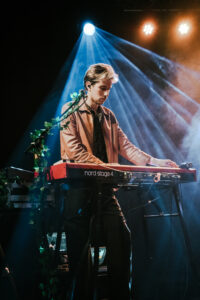 joyamarleen louriephoto 15