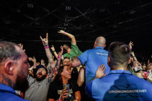 Deine Cousine in Duesseldorf cErik Hennemann 11 1