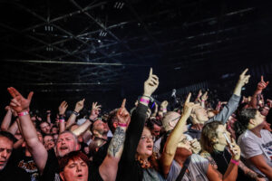 Deine Cousine in Duesseldorf cErik Hennemann 18