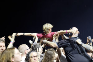 Deine Cousine in Duesseldorf cErik Hennemann 19