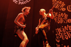 Deine Cousine in Duesseldorf cErik Hennemann