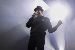 Deine Cousine in Duesseldorf cErik Hennemann 5 1