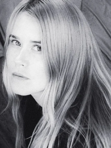 Anna von Hausswolff Pressebild © Philip Svensson