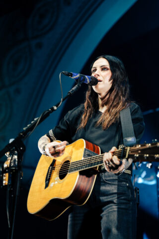 amy_macdonald_louriephoto-01 amy macdonald louriephoto 01 683x1024