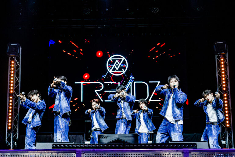 Kpop Revolution TRENDZ