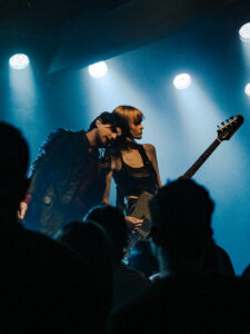 thehowling louriephoto 01