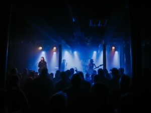 thehowling louriephoto 06