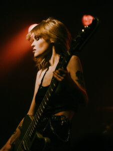 thehowling louriephoto 07