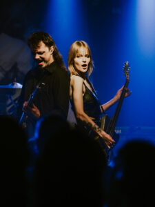 thehowling louriephoto 11