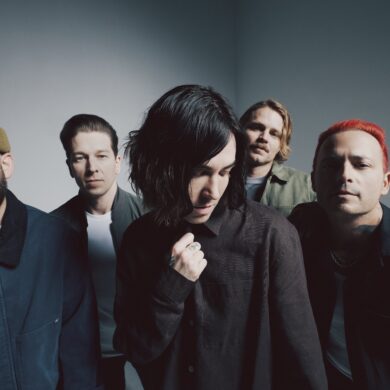 Sleeping With Sirens - TRAVIS SHINN