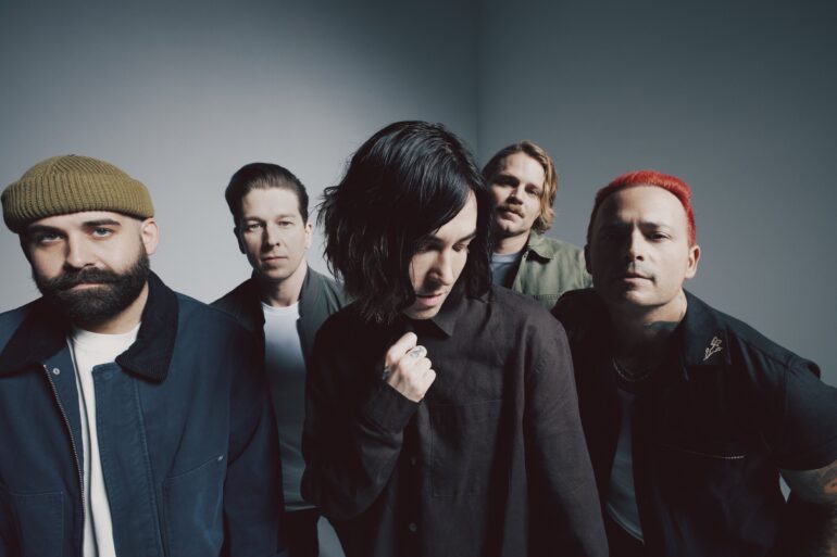 Sleeping With Sirens - TRAVIS SHINN